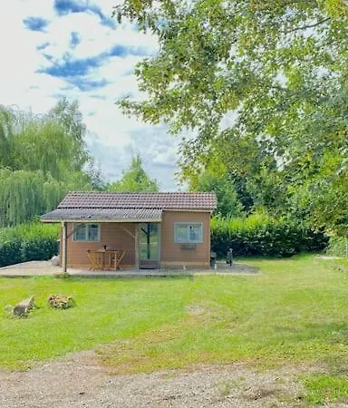 Petite Maison Dans La Prairie Marmeaux Exterior foto