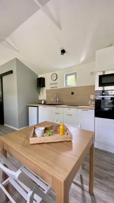 Petite Maison Dans La Prairie Apartment